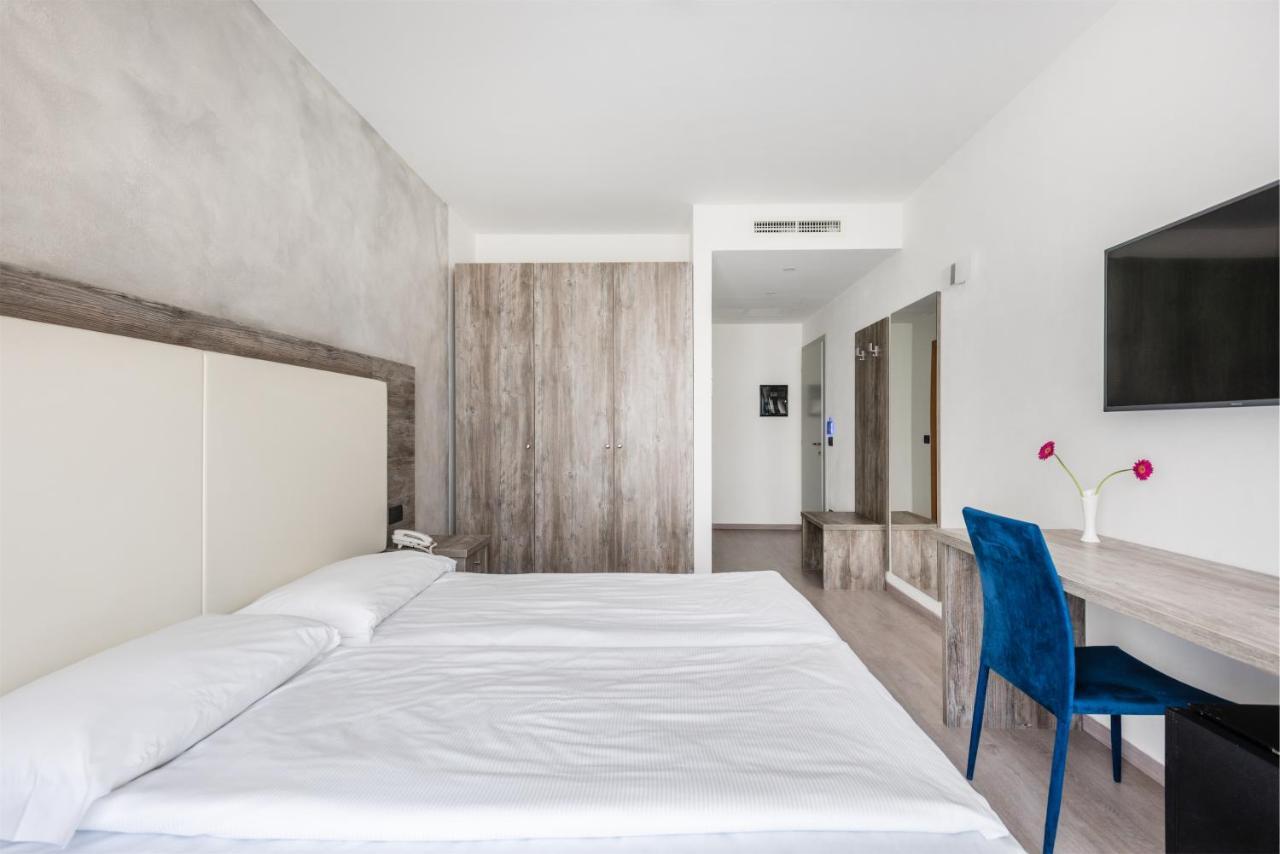 Hotel De Nac Torbole Sul Garda Buitenkant foto