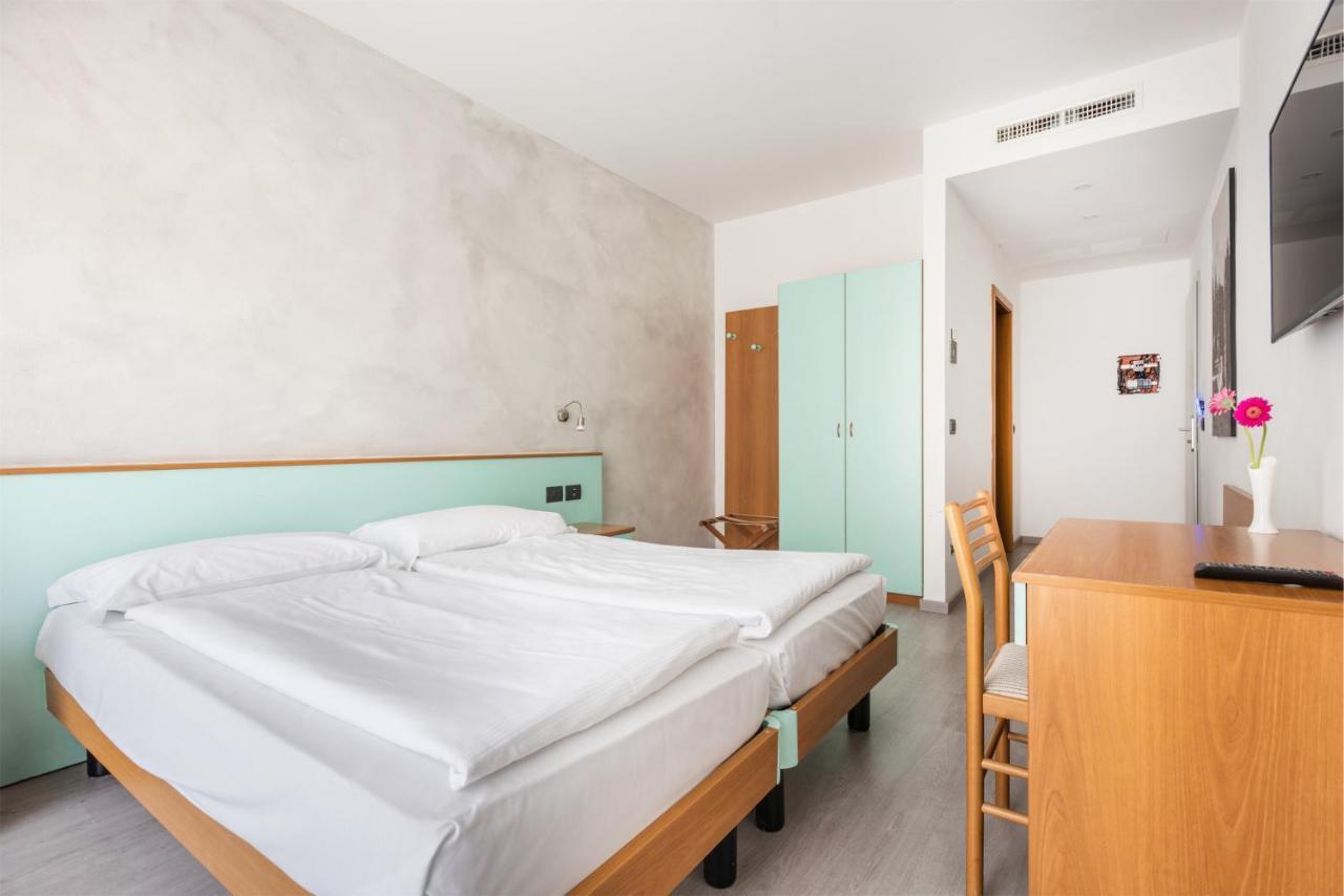 Hotel De Nac Torbole Sul Garda Buitenkant foto