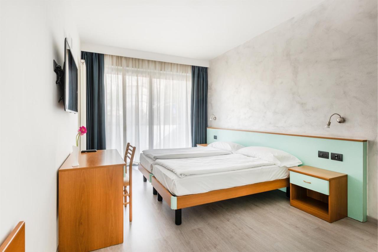 Hotel De Nac Torbole Sul Garda Buitenkant foto