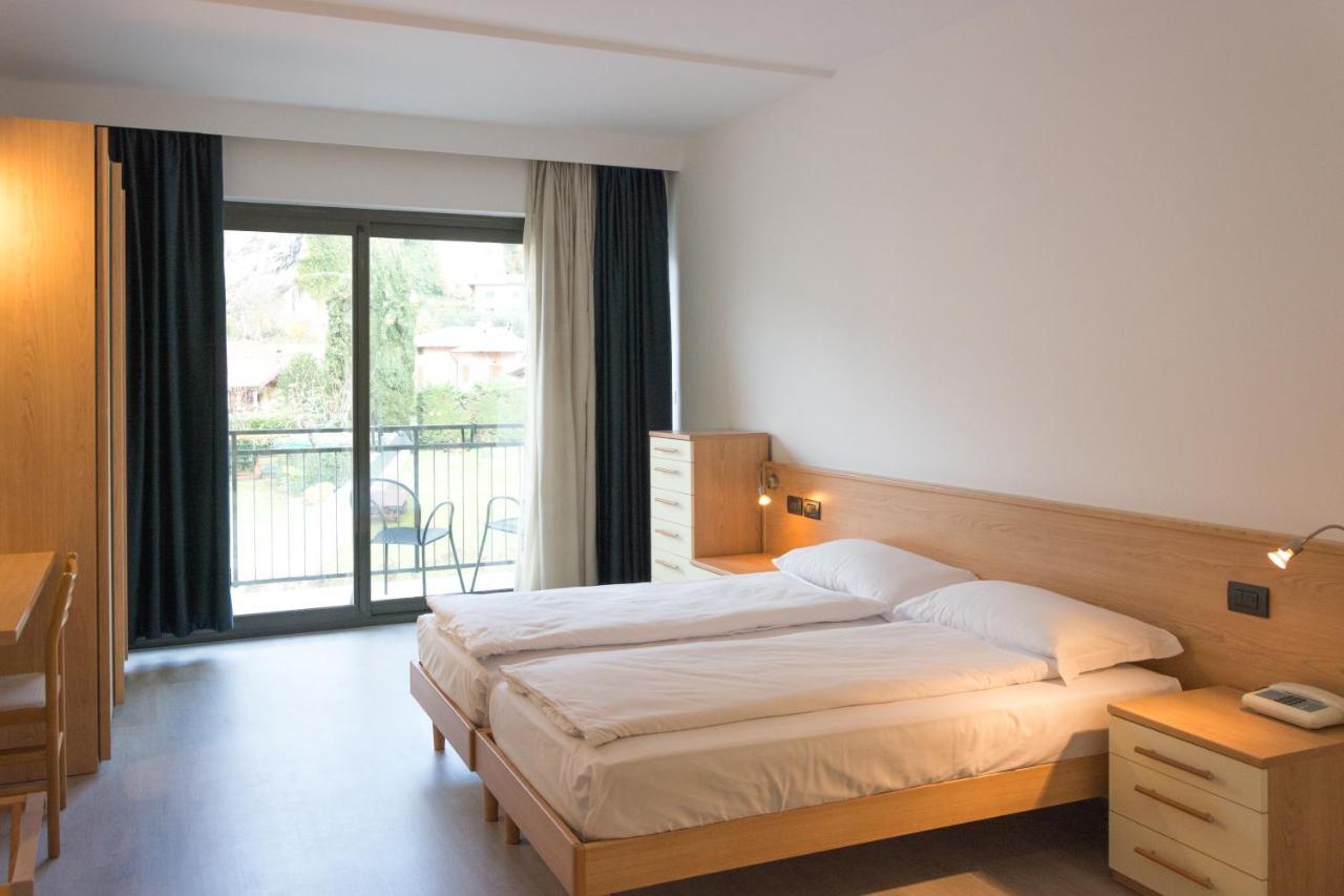 Hotel De Nac Torbole Sul Garda Buitenkant foto